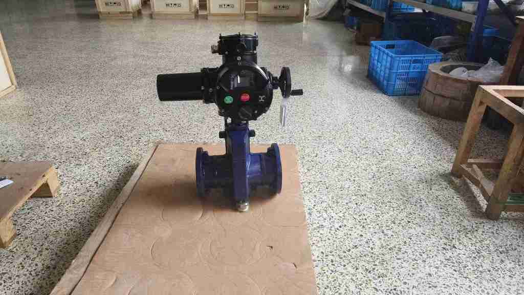 Electric pinch valve    Electric pinch valves are essential components in various industrial applications, particularly 